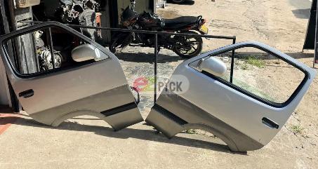 TOYOTA DOLPHIN 172 FRONT DOOR SET